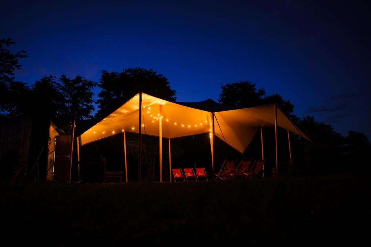 Camping @ Nogometni Golf Ljubljana Hotel Exterior foto
